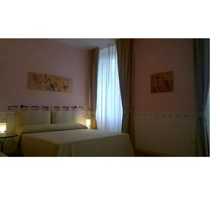 Hotel Caroline 4* Brusimpiano