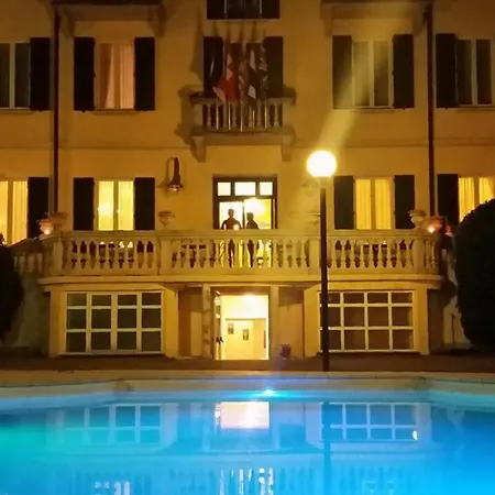 Hotel Caroline Ξενοδοχείο