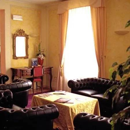 Ξενοδοχείο Hotel Caroline Brusimpiano